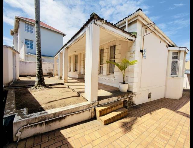 5 BEDROOM HOUSE FOR SALE IN GLENWOOD